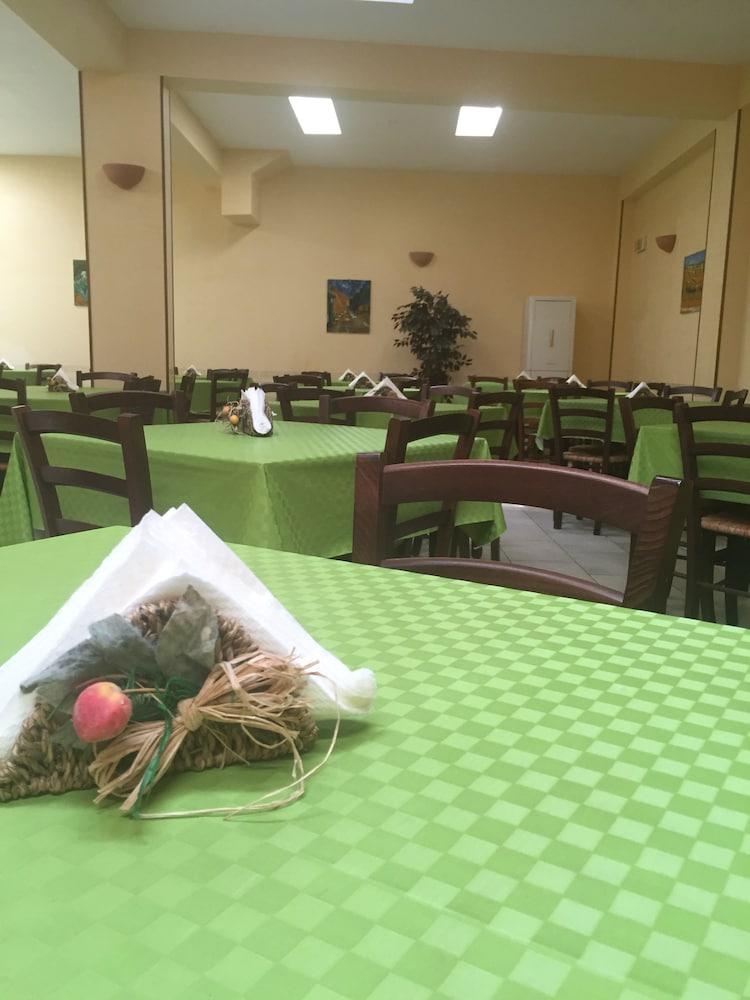 Hotel Ciuri Di Badia Buseto Palizzolo Buitenkant foto
