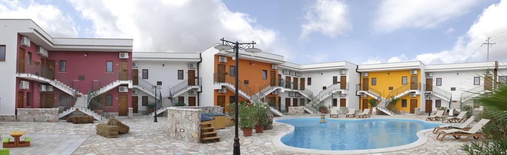 Hotel Ciuri Di Badia Buseto Palizzolo Buitenkant foto