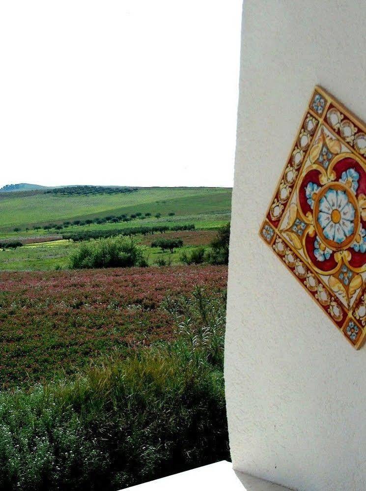Hotel Ciuri Di Badia Buseto Palizzolo Buitenkant foto