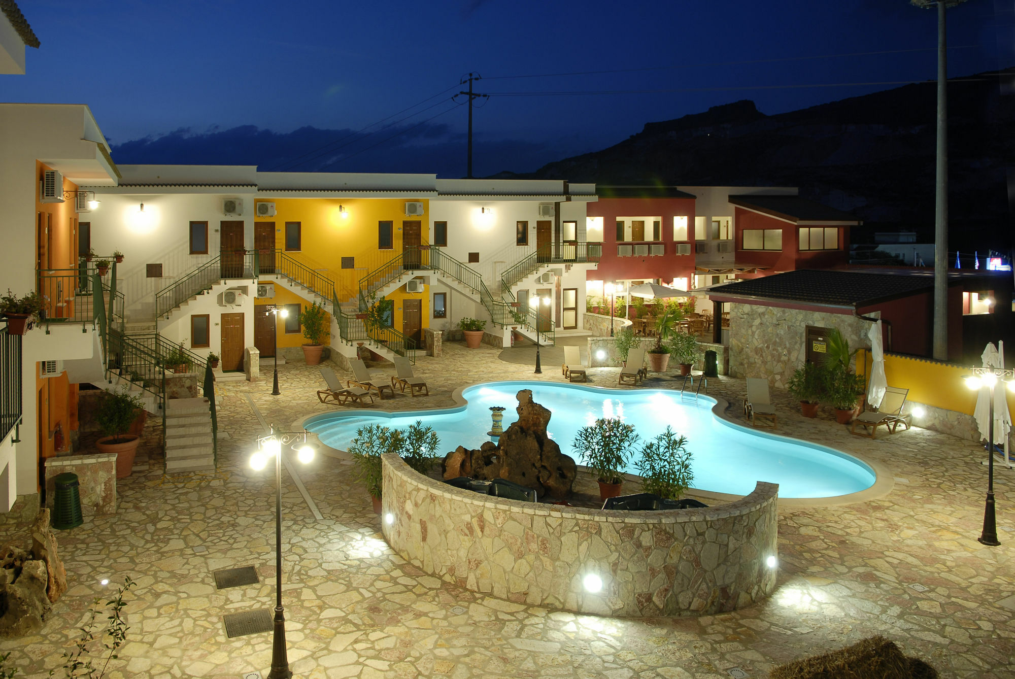 Hotel Ciuri Di Badia Buseto Palizzolo Buitenkant foto